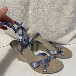 Blue wedge strap sandals